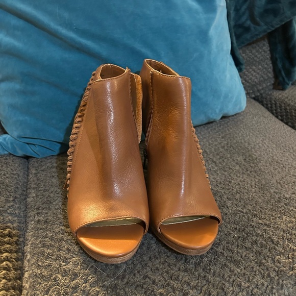 Reba Tan Leather Fringe Ankle Booties - Picture 3 of 7